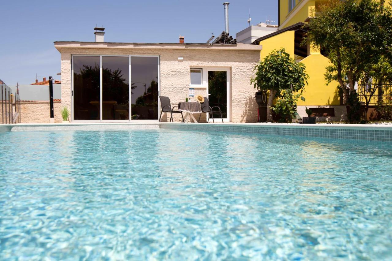Apartment Mery Pula Exterior foto