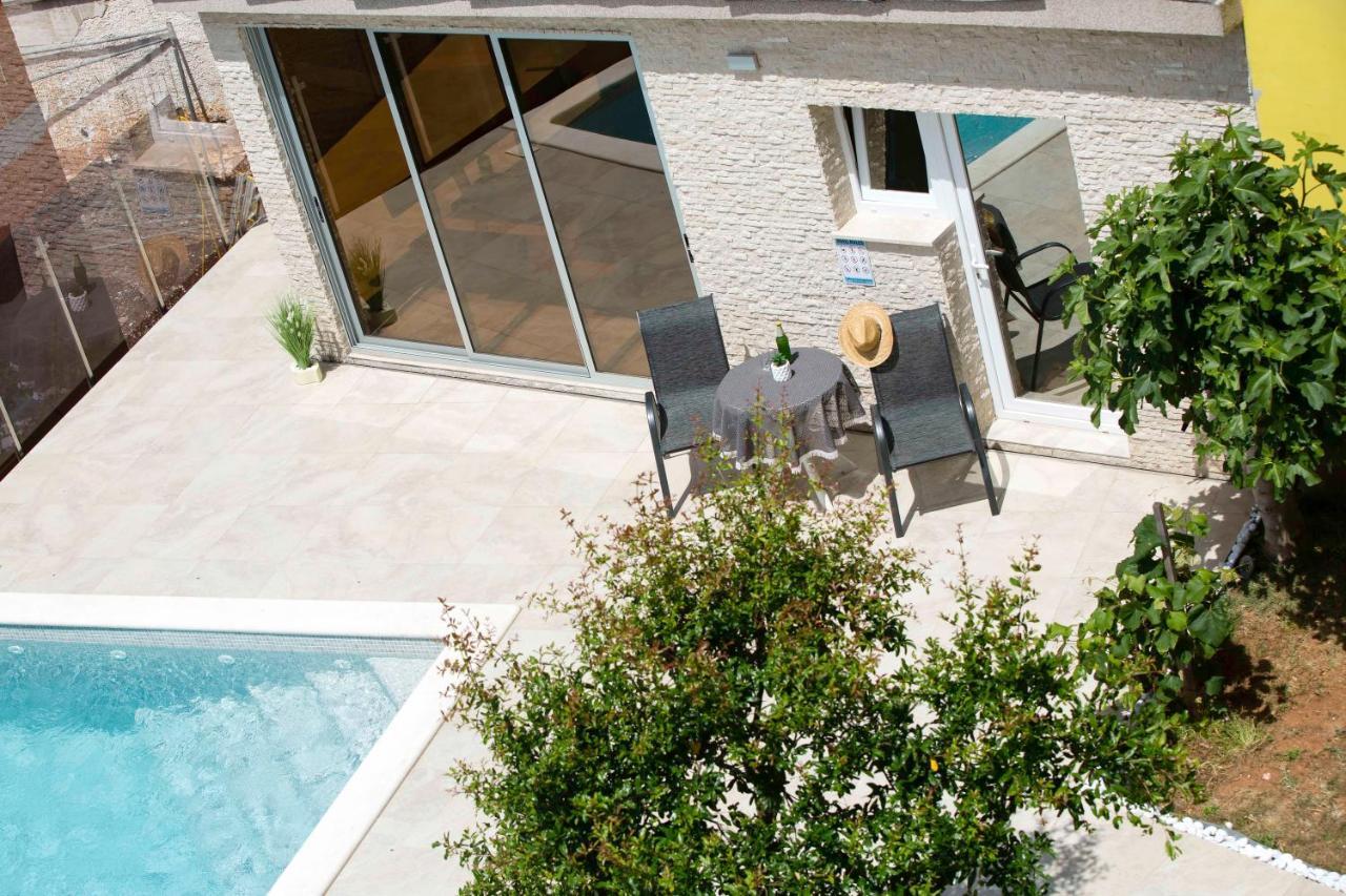 Apartment Mery Pula Exterior foto